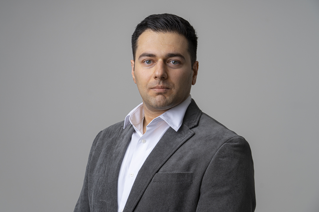 Mohamad Bayat
